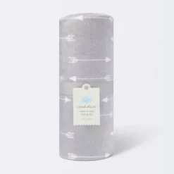Plush Velboa Baby Blanket Arrows - Cloud Island™ Gray 5 Plush Velboa Baby Blanket Arrows - Cloud Island™ Gray -Cloud Island Outlet Store GUEST 4c858ce8 bd80 4e1a aa02 f98ff2e5ca06